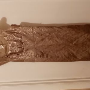 Women's Petite brown  printed dress with round collar